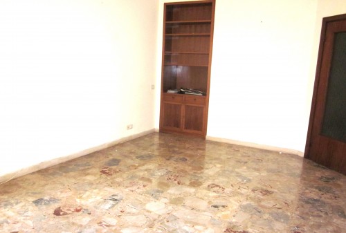 Appart. 100mq ponente con box-auto € 400.000